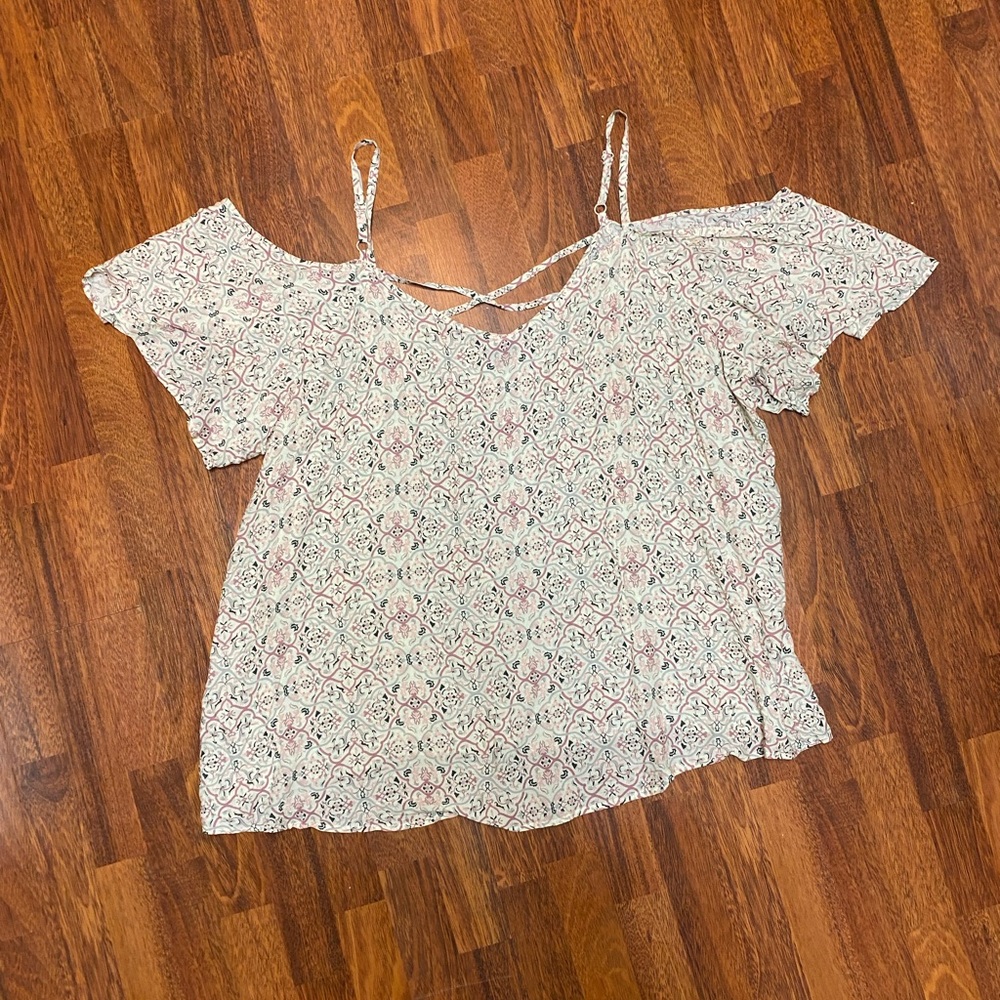 Torrid cold shoulder challis blouse size 5